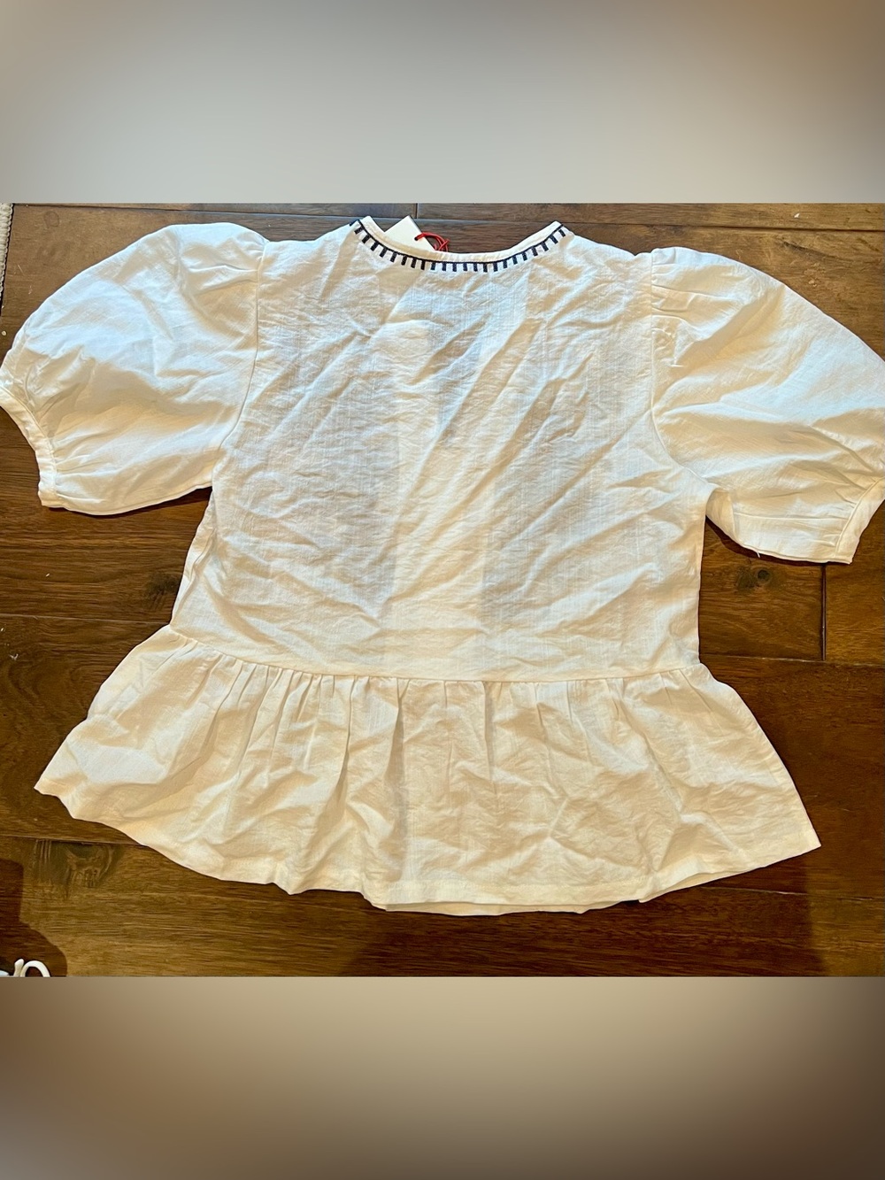 SOLITAIRE White Peplum Top with Blue Floral Embroidery - Picture 7 of 10